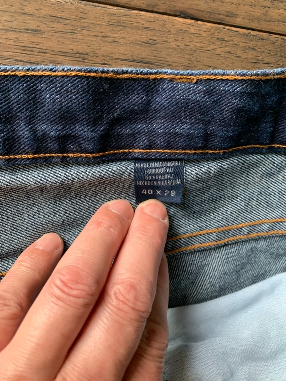 IZOD Men's Navy Straight-Leg Jeans. Pre-owned by Great condition. Size: 40x29. - Picture 3 of 10